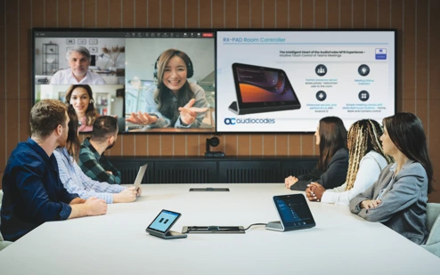 Medium Large Meeting Room 13