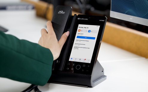 Focus Booth C470HD Zoom Phone