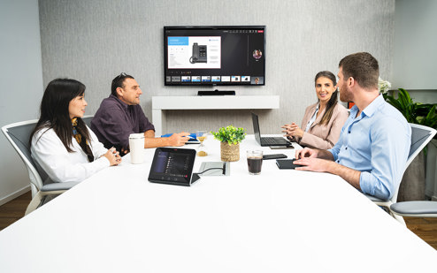 Medium Meeting Room Solutions RXV81 And RX PAD 1