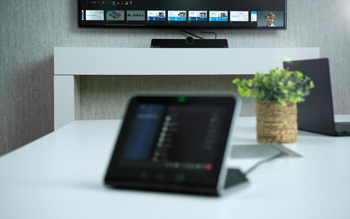 Medium Meeting Room Solutions RXV81 And RX PAD